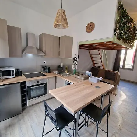 Bord Lac, Proche Embarcadere, Casino, Funiculaire Apartamento *